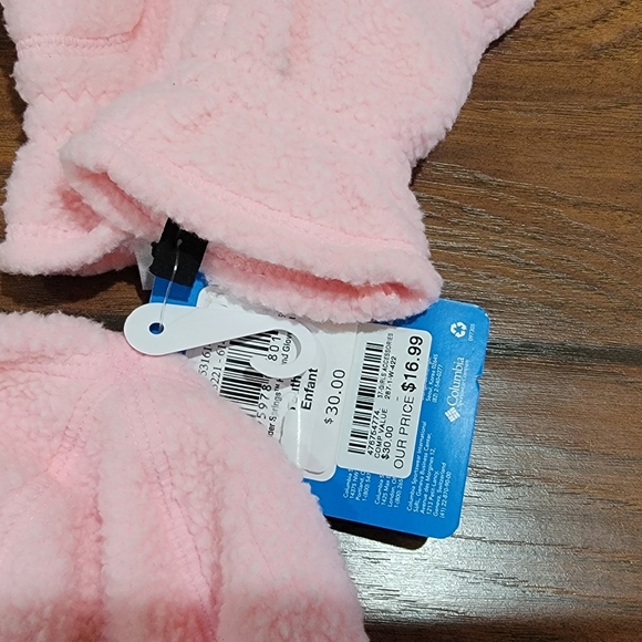 Columbia hat and gloves set - Picture 6 of 6